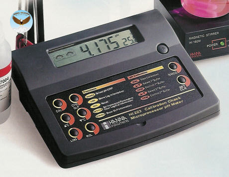 Máy Đo pH/Nhiệt Độ Để Bàn HANNA HI221