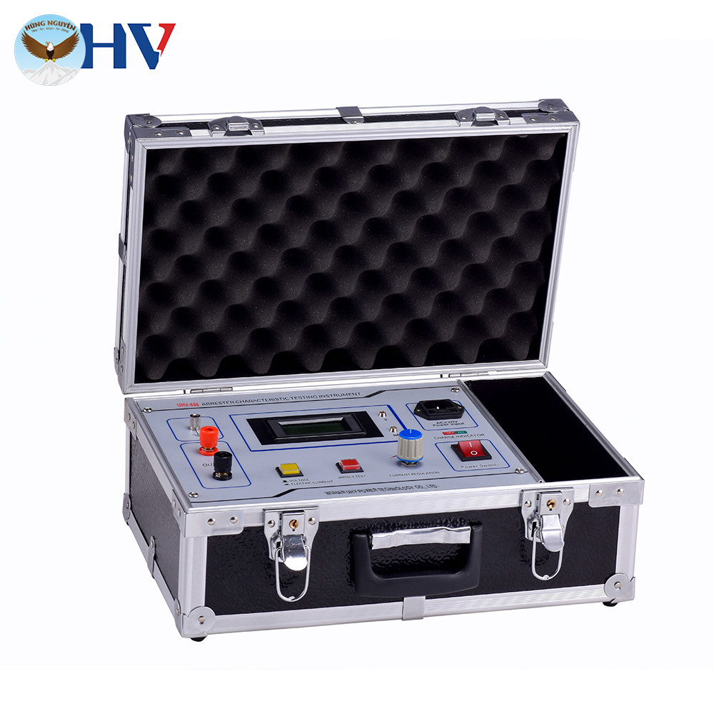 Bộ hiệu chuẩn bộ đếm xả sét WUHAN UHV-545 (>100A, 8/20μs)